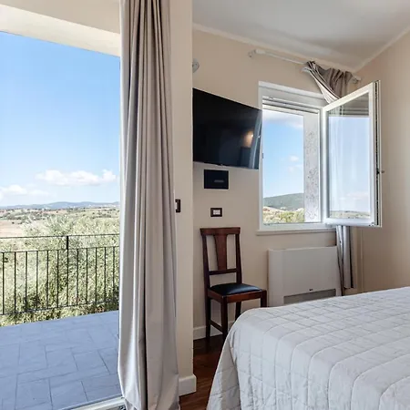 Vakantieboerderij Relais Le Ginestre Saturnia